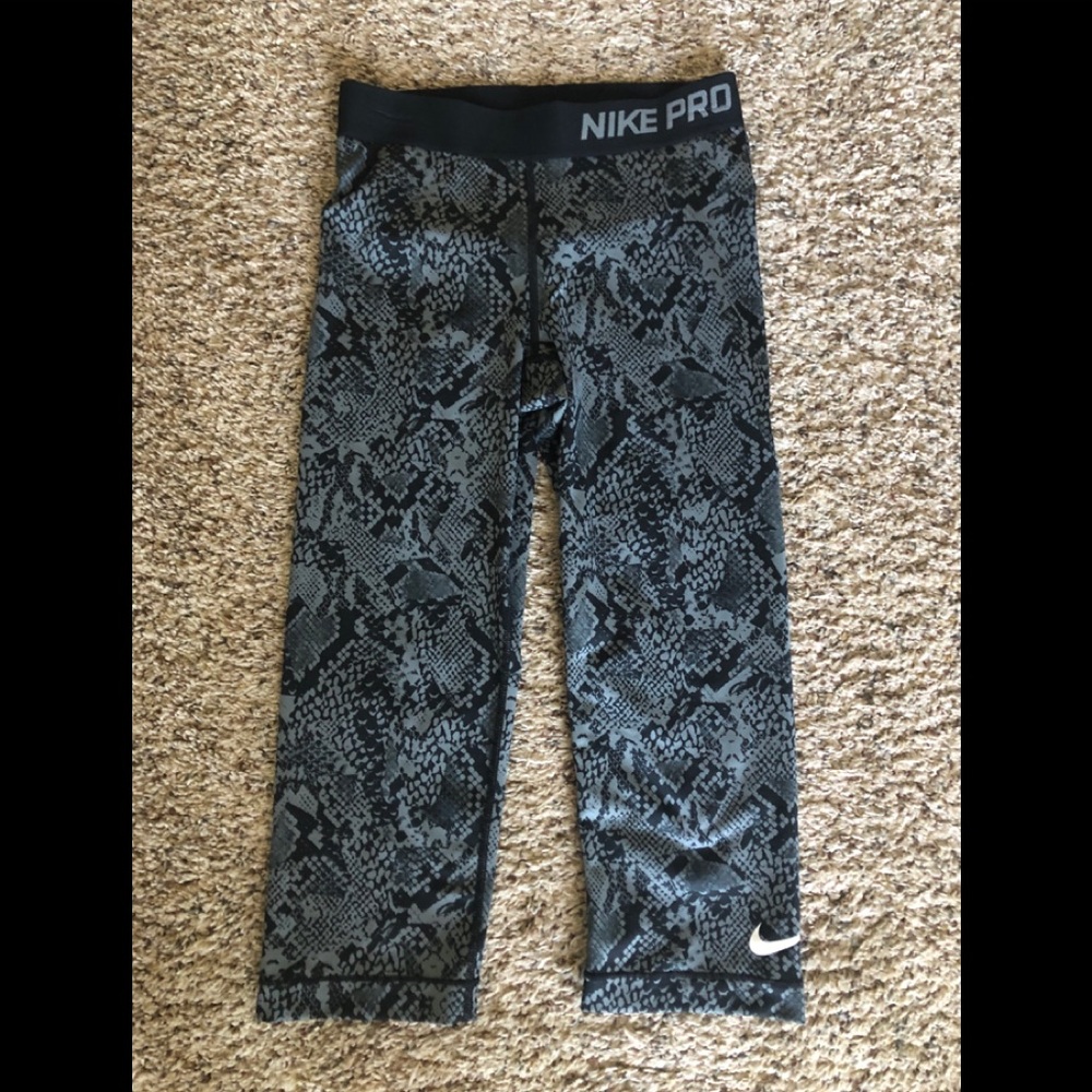 Nike Pro Cropped Leggings